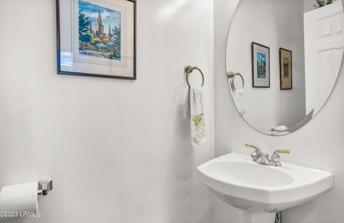 88 Bostick Cir, Beaufort SC  29902-5731 exterior