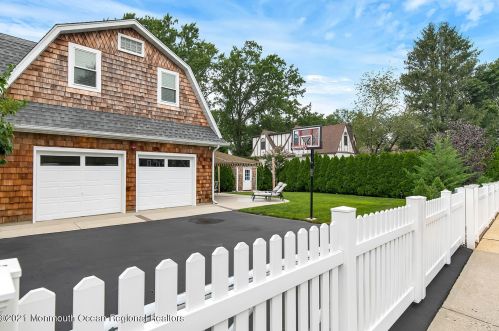 83 Lovett Ave, Little Silver NJ  07739-1420 exterior