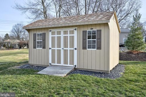 515 Spring Run Dr, Navy Sup Dpt PA  17055-5580 exterior