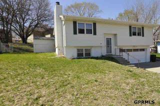 9002 25th St, Bellevue, NE 68147-2411