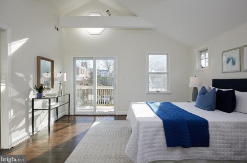 4108 Fessenden St, Washington DC 20016-4216 exterior