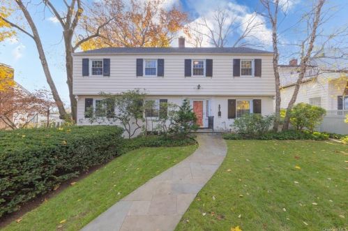 6 Sargent Rd, Scarsdale, NY 10583-4817