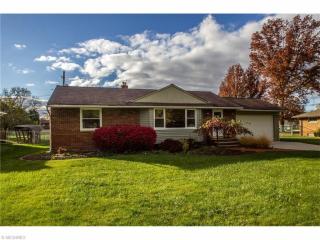 8988 Priem Rd, Cleveland, OH 44149-1119