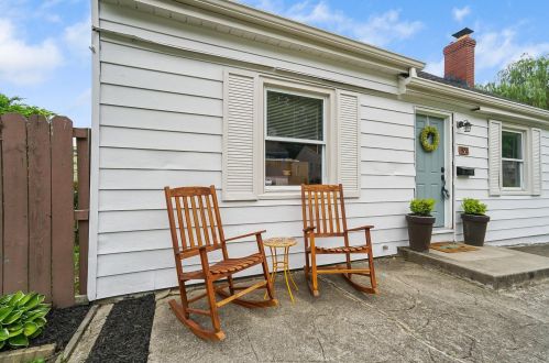 3952 Avilla Pl, Cincinnati, OH 45212-4002