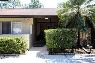 1207 11th Cir, Largo, FL 33771-3138