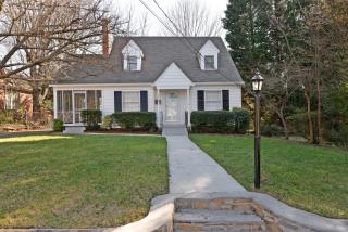 2240 Parkway Dr, Winston Salem, NC 27103-3635
