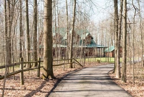 5025 Monnett New Winchester Rd, Sugar Grove Lake, OH 44833-8958