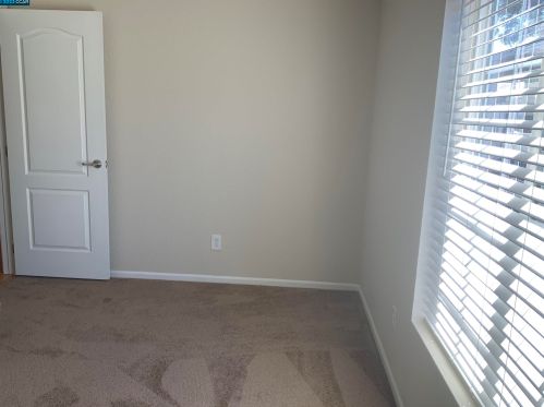 154 Tiki Ln, West Pittsburg CA  94565-5425 exterior