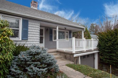 20 Prospect St, Bloomfield, CT 06002-3016