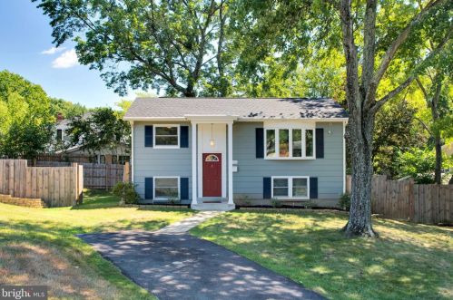 14701 Brook Dr, Woodbridge, VA 22193-1347