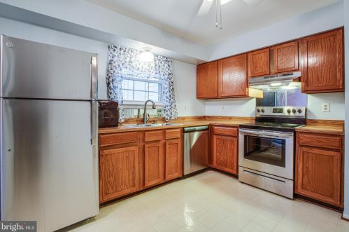 12287 Arabian Pl, Woodbridge, VA 22192-6203