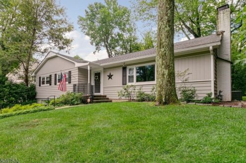 1433 Fernwood Rd, Mountainside, NJ 07092-2502