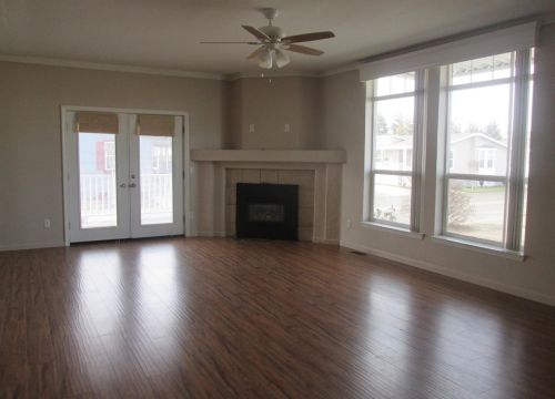 1584 Duke Dr, Livingston CA  95334-9343 exterior