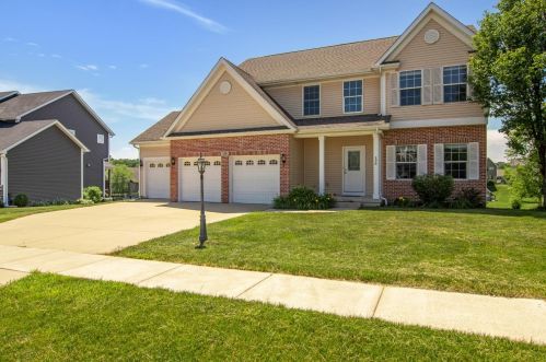 126 Ridgeview Dr, Valpo, IN 46385-7810