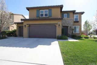 32661 Koon St, Winchester, CA 92596-8311