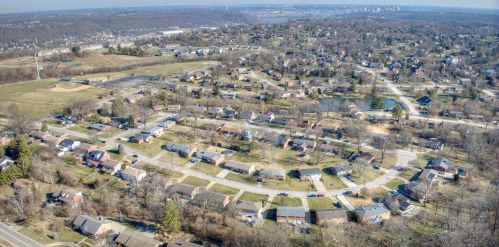 989 Villa Dr, Covington KY  41017-3774 exterior