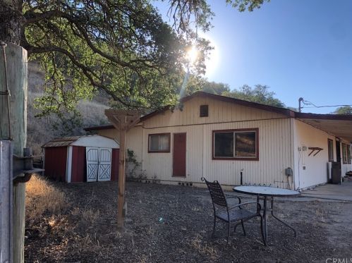 6125 Wild Horse Pl, Lake Nacimiento, CA 93446-8408