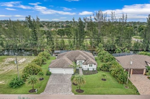 2623 17th Pl, Cape Coral, FL 33904-3215