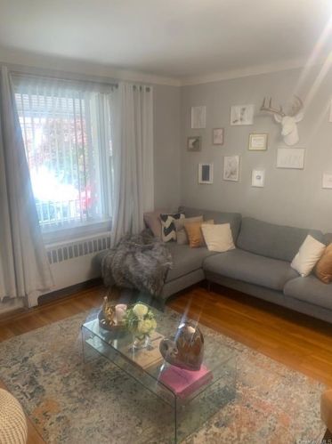 1334 Astor Ave, Bronx NY  10469-5832 exterior