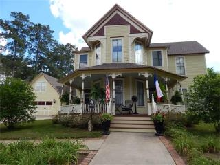 434 Young St, Livingston, TX 77351-3611