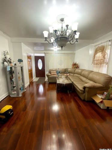 114-37 118th St, Jamaica, NY 11420-2393