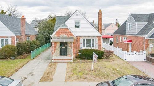 116-45 231st St, Jamaica, NY 11411-2108