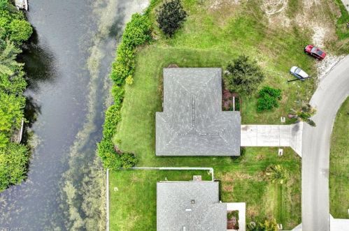 4984 30th Pl, Naples FL  34116-7749 exterior