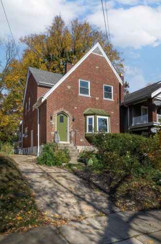 748 Beechwood Ave, Cincinnati OH  45232-1716 exterior