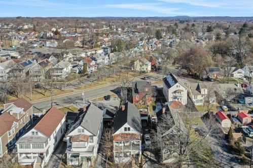 33 Manitou Ave, Poughkeepsie NY  12603-2731 exterior