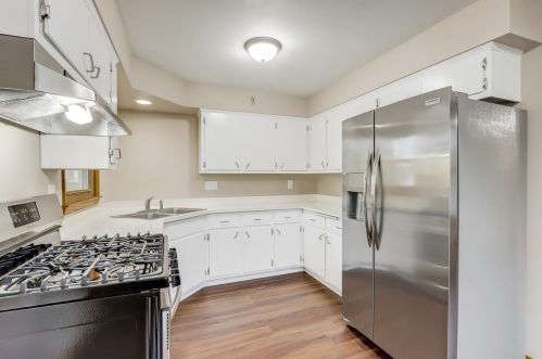 3816 Kimberly Ave, Milwaukee WI 53221-4551 exterior