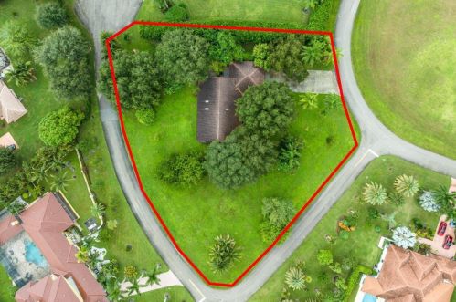 8274 Sawpine Rd, Delray Beach, FL 33446-9795