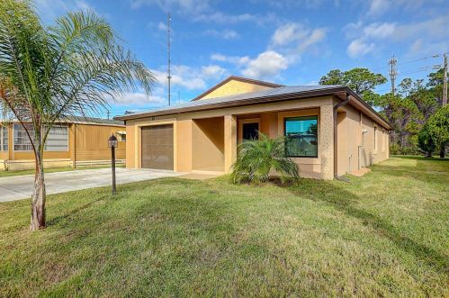 78 Mediterranean Blvd, Fort Pierce, FL 34952-8562