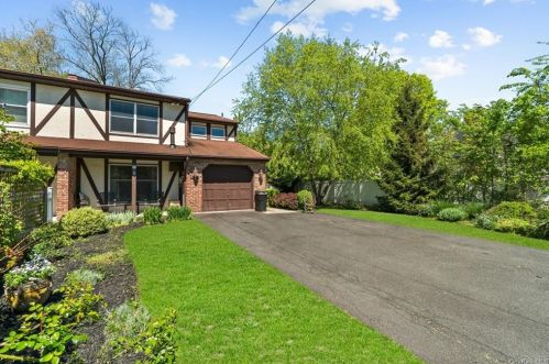 35 Green Ave, Valley Cottage NY  10989-1952 exterior