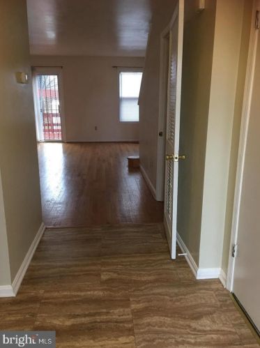 897 Bellevue St, Washington DC  20032-6011 exterior