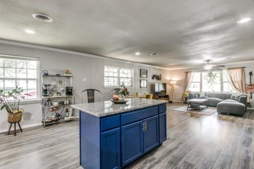 1117 Linden Dr, Denton TX  76201-2720 exterior