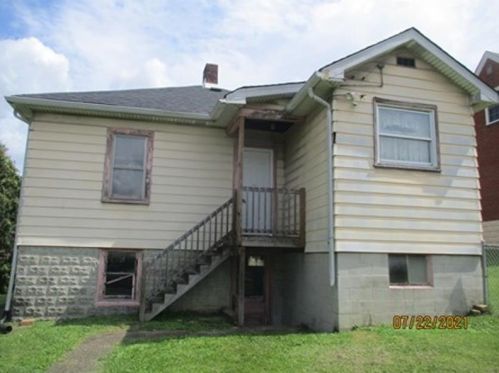 912 Ella St, Bridgeville, PA 15017-2504