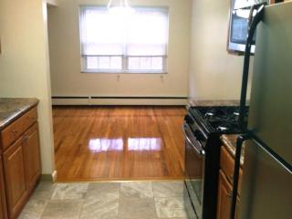 615 Hamburg Tpke, Pompton Lakes NJ  07442-1462 exterior