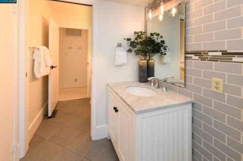 9605 Davona Dr, San Ramon CA 94583-3449 exterior