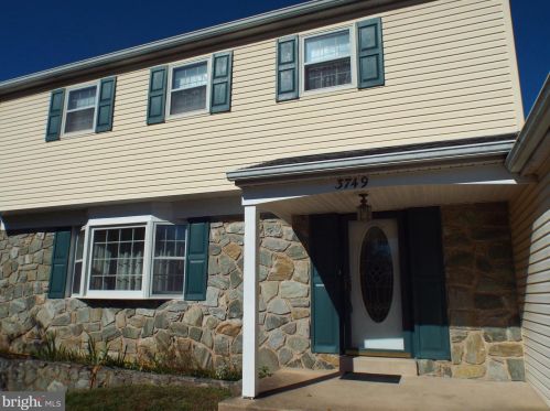 3749 Worthington Rd, Collegeville, PA 19426-3431