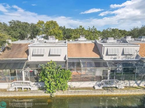 11378 15th Ct, Hollywood FL  33026-2699 exterior