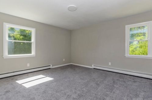 3 Marlin Dr, Waterford CT  06385-2605 exterior