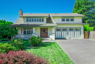 1008 21st St, Puyallup, WA 98371-3942