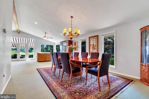 1014 Thomas Ave, Riverton NJ  08077-2321 exterior