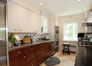 99 Mountain Ave, Montclair NJ  07042-1736 exterior