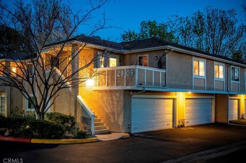 2905 Deacon St, Simi Valley CA  93065-6118 exterior