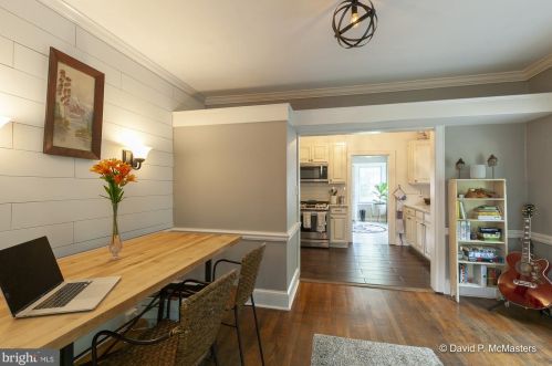 528 Liberty St, Charles Town WV  25414-1830 exterior