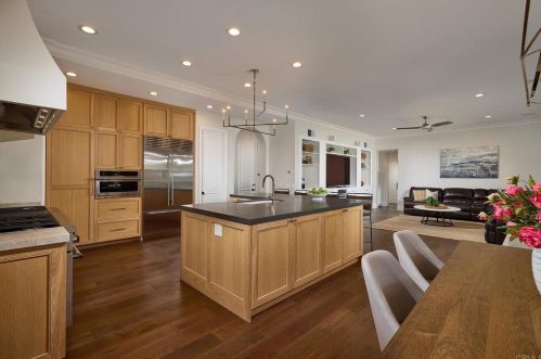 7947 Sitio Solana, Carlsbad CA  92009-9526 exterior