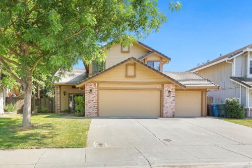 305 Holly Ct, Liberty Farms, CA 95620-2442
