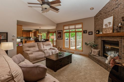 721 Charolais Dr, Slinger, WI 53086-9312