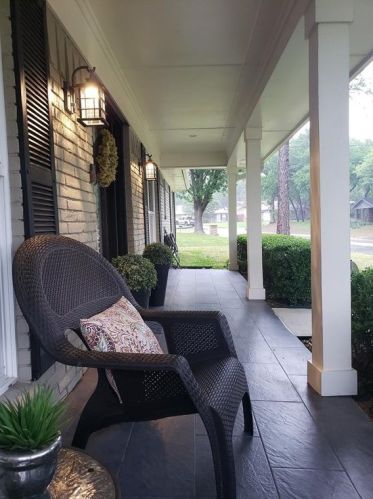 1348 Kathryn St, Hurst TX  76053-5209 exterior